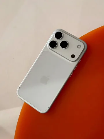 themrmobile Instagram post about IPhone 17 family