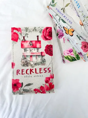 themrsbookclub Instagram post about Book review