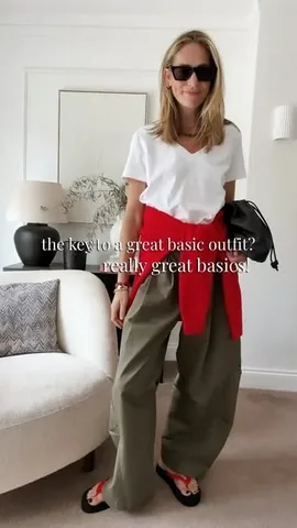 themumlife_styled Instagram post about Wardrobe basics