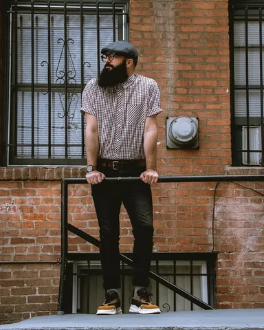 thenextgentleman Instagram post about Sneaker style opinion
