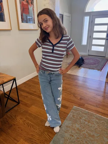 theohanaadventure Instagram post about Back to school fashion
