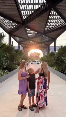 theparentologist Instagram post about Resort dining