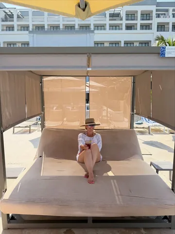 theparentologist Instagram post about Resort review