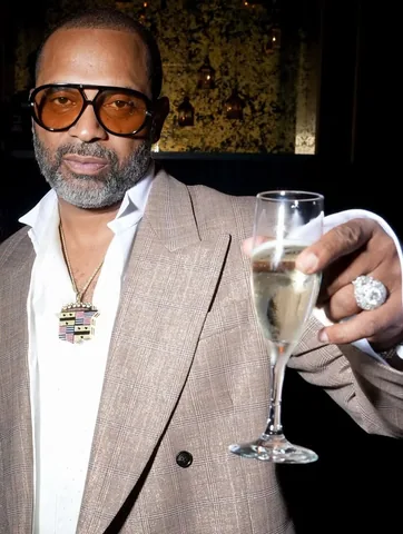 therealmikeepps Instagram post about Netflix party