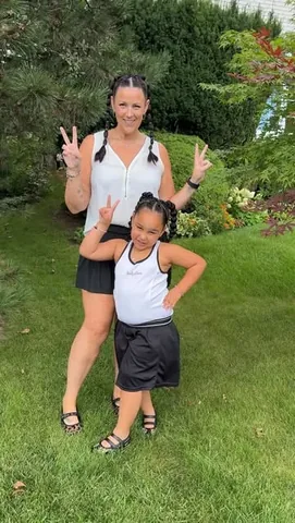 the.sarahtaylor Instagram post about Mother daughter relationship