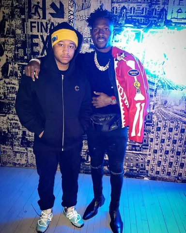 theshiggyshow Instagram post about Personal boundaries