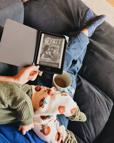 the_spines Instagram post about Romance book recommendation