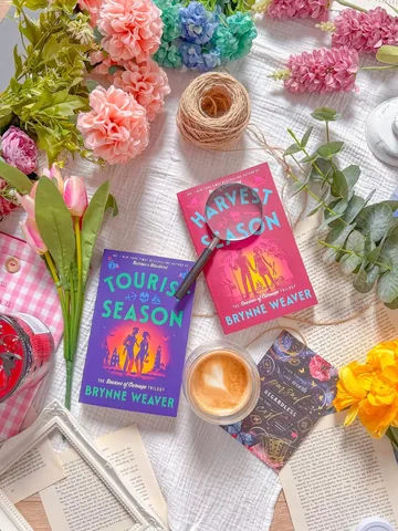 thesunbooks Instagram post about Seasonal book recommendations