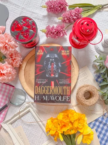 thesunbooks Instagram post about Book review