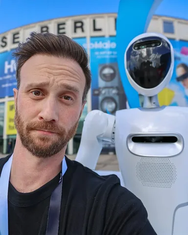 theunlockr Instagram post about Technology exhibition