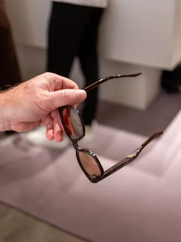 theunlockr Instagram post about Smart glasses