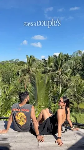 the.vogue.vanity Instagram post about Travel booking service