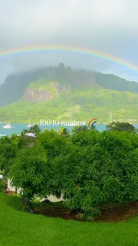 theworldpursuit Instagram post about Moorea landscape