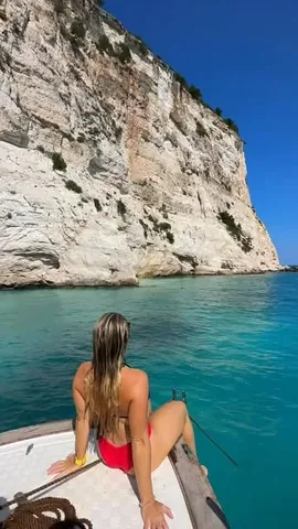 theworldpursuit Instagram post about Kefalonia travel