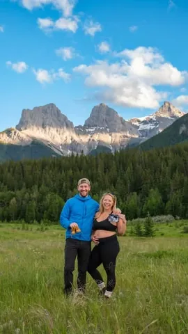 theworldpursuit Instagram post about Pregnancy announcement