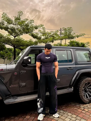 theyashanand Instagram post about Apparel promotion