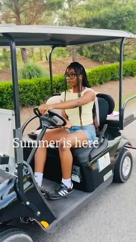 thezahrao Instagram post about Summer lifestyle