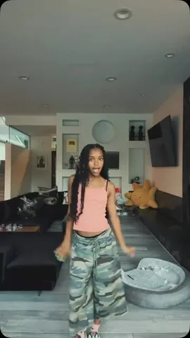 thisisgreysworld Instagram post about Outfit and fashion