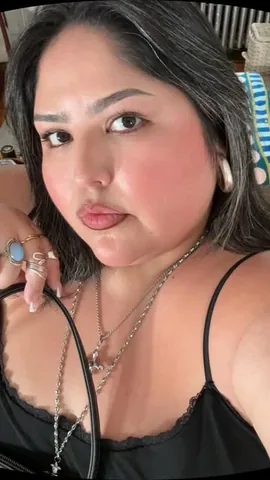 thisisjessicatorres Instagram post about Brow product recommendation