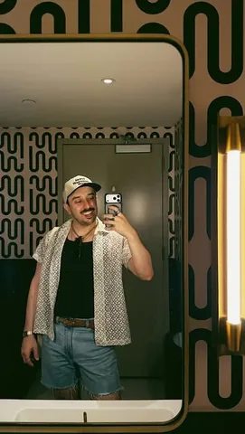 David Komisarchik Instagram post thumbnail