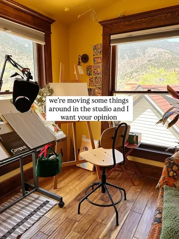 thrift_bee Instagram post about Studio organization