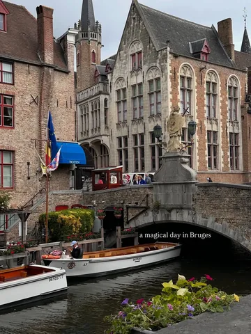 thrift_bee Instagram post about Bruges travel
