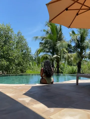 thrive_withmeg Instagram post about Personal flourishing