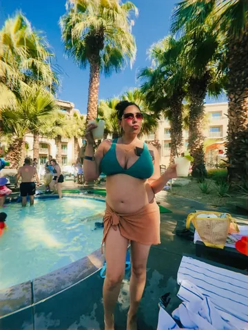 tiffyquake Instagram post about Family vacation
