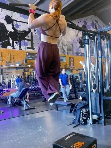 tildaselbyfit Instagram post about Pull up training