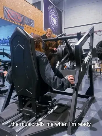 tildaselbyfit Instagram post about Leg workout