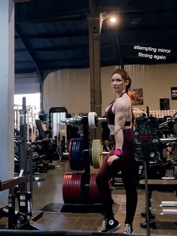 tildaselbyfit Instagram post about Back workout