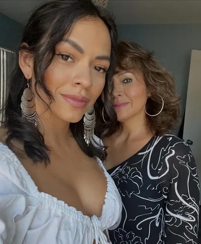 tiny_but_deadly Instagram post about Mother daughter relationship