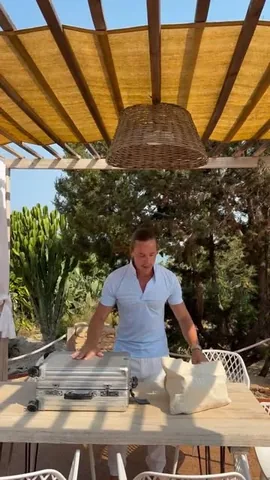 tomaslasoargos Instagram post about Moda de verano