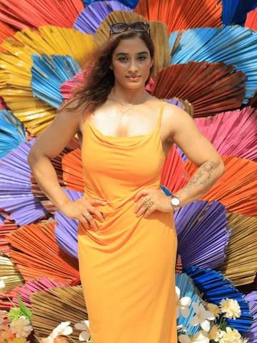 trainhard_suviti Instagram post about Confidence