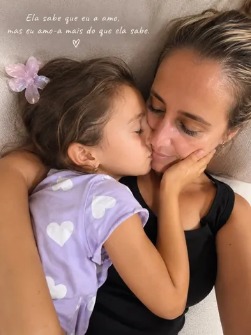 travelcatchers_ Instagram post about Amor parental