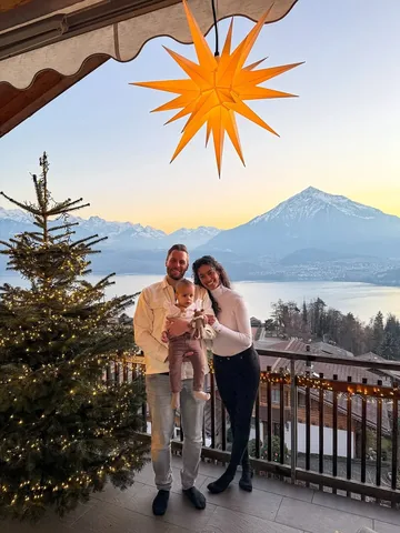 travelcoupledream Instagram post about New Year and Christmas memories