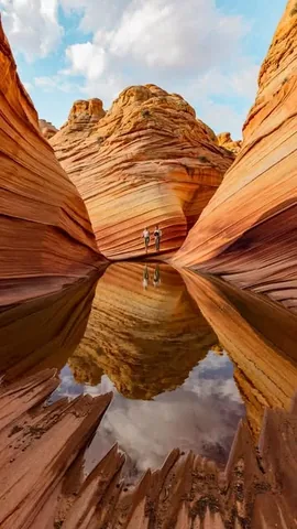 travelmonster.nl Instagram post about The Wave rock formations