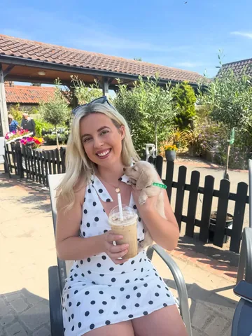 travelwithjoeandphe Instagram post about Remote work lifestyle