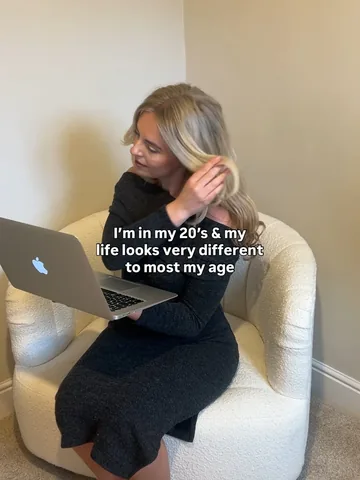 travelwithjoeandphe Instagram post about Changing career models