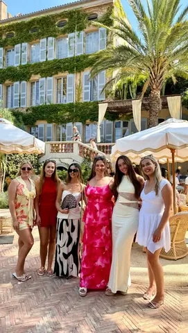 travelwithjoeandphe Instagram post about Team success testimonials