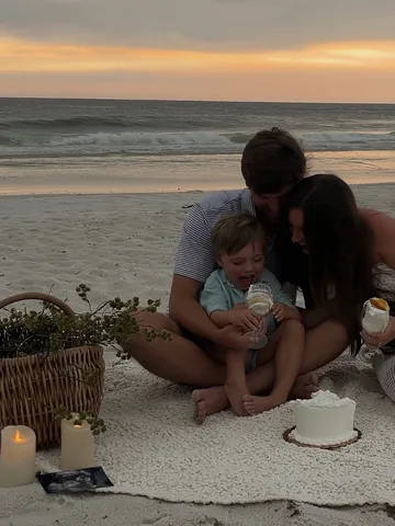 trendykenziee Instagram post about Gender reveal