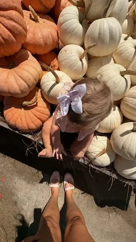 trendykenziee Instagram post about Fall shopping
