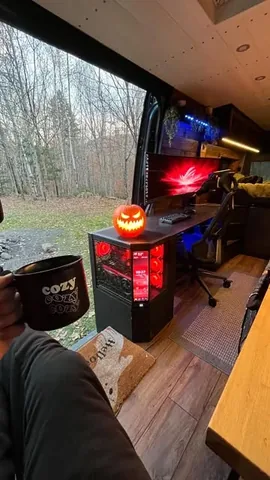 ttthefineprinttt Instagram post about Video gaming