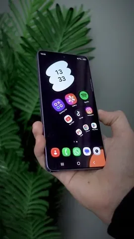tyron_tech Instagram post about Samsung customization