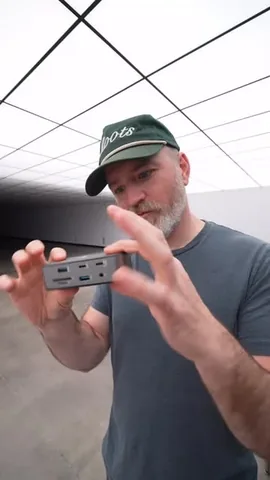 unboxtherapy Instagram post about Wozoyo product lineup