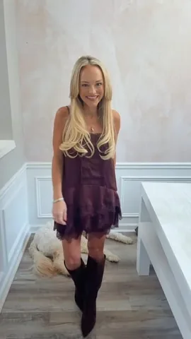 urban.blonde Instagram post about Fall fashion