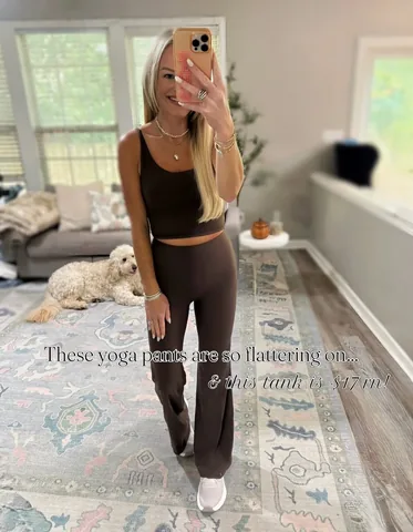 urban.blonde Instagram post about Activewear