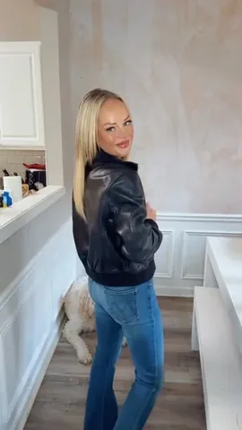 urban.blonde Instagram post about Fall fashion
