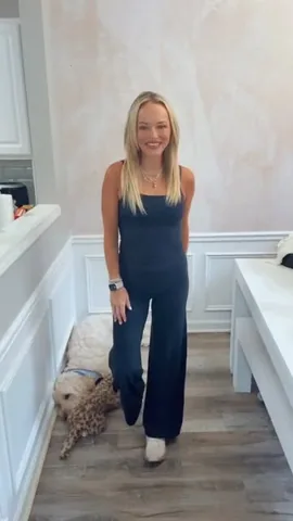urban.blonde Instagram post about Activewear
