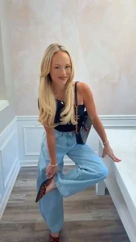 urban.blonde Instagram post about Fall fashion